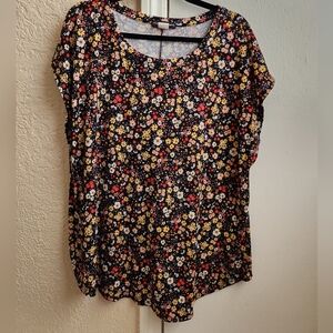 Kim & Cami - Floral Ribbed Tee